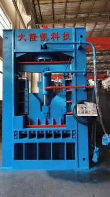 최대 전단력 250톤 블레이드 길이 800mm Q15-2500 유압 갠트리 플레이트 전단기