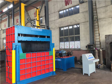 ISO 21.5Mpa 160 Tons Vertical Baler Machine For Carton Waste Cloth Sacks